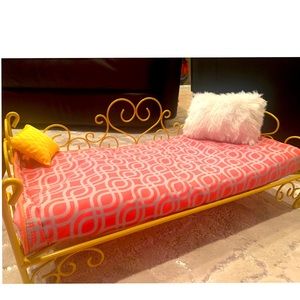Dolls Bed